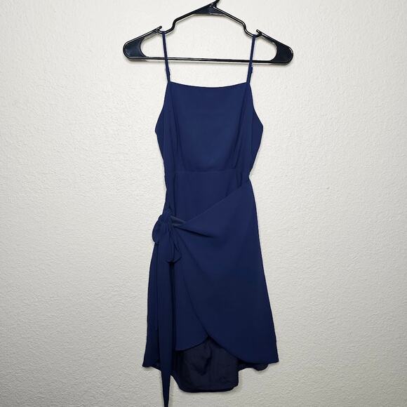 Superdown revolve morgan navy blue layered faux wrap mini dress open back size S - Picture 2 of 7